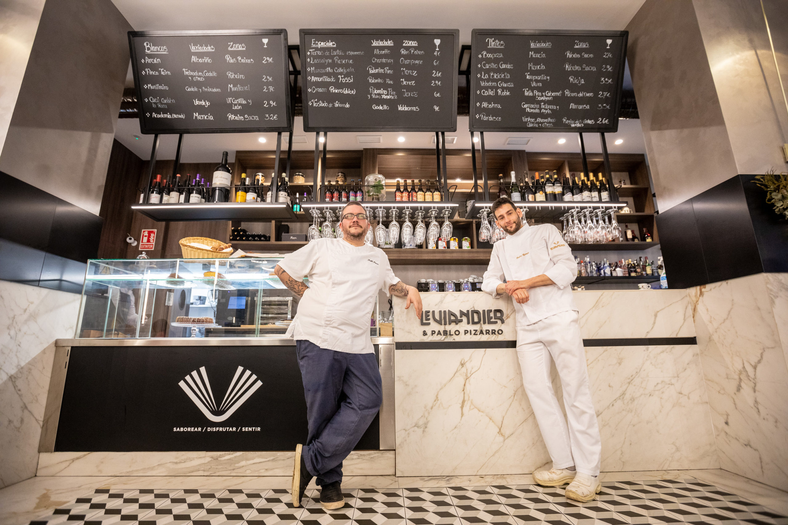 Le Viandier crece en su oferta salada y de vinos con la firma de Pablo Pizarro