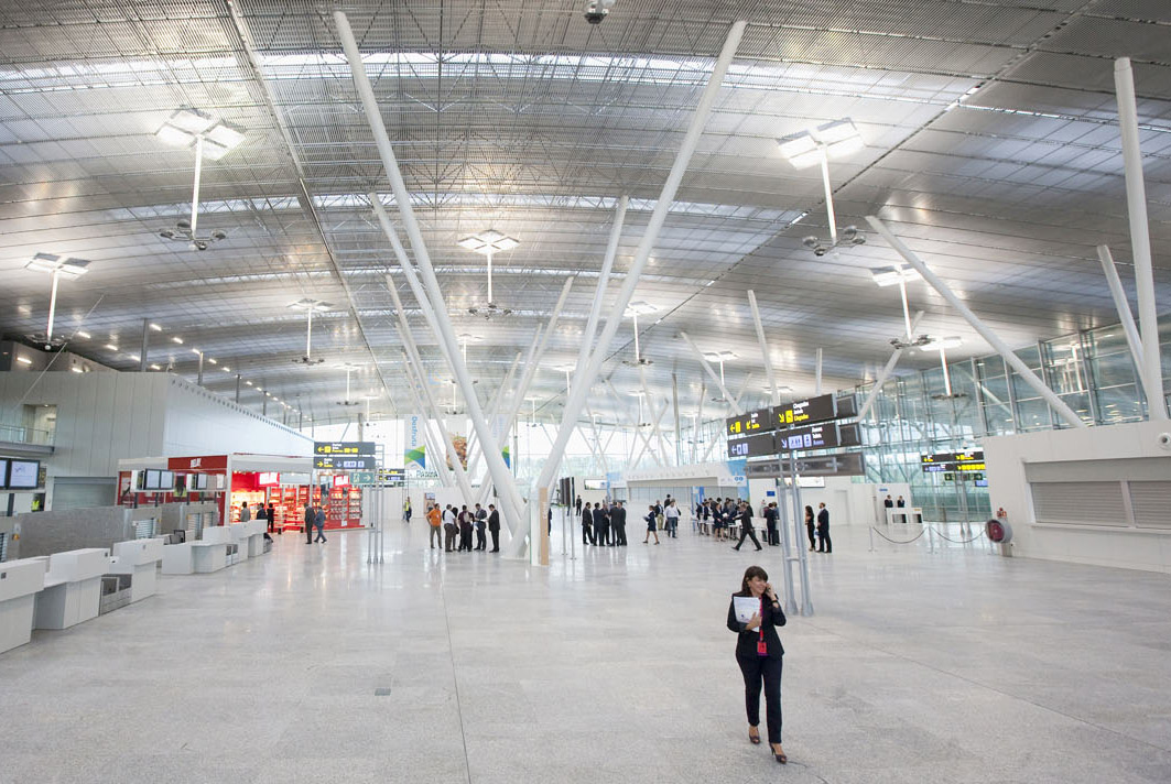 Los tres aeropuertos gallegos cerraron 2023 con más pasajeros que el año anterior