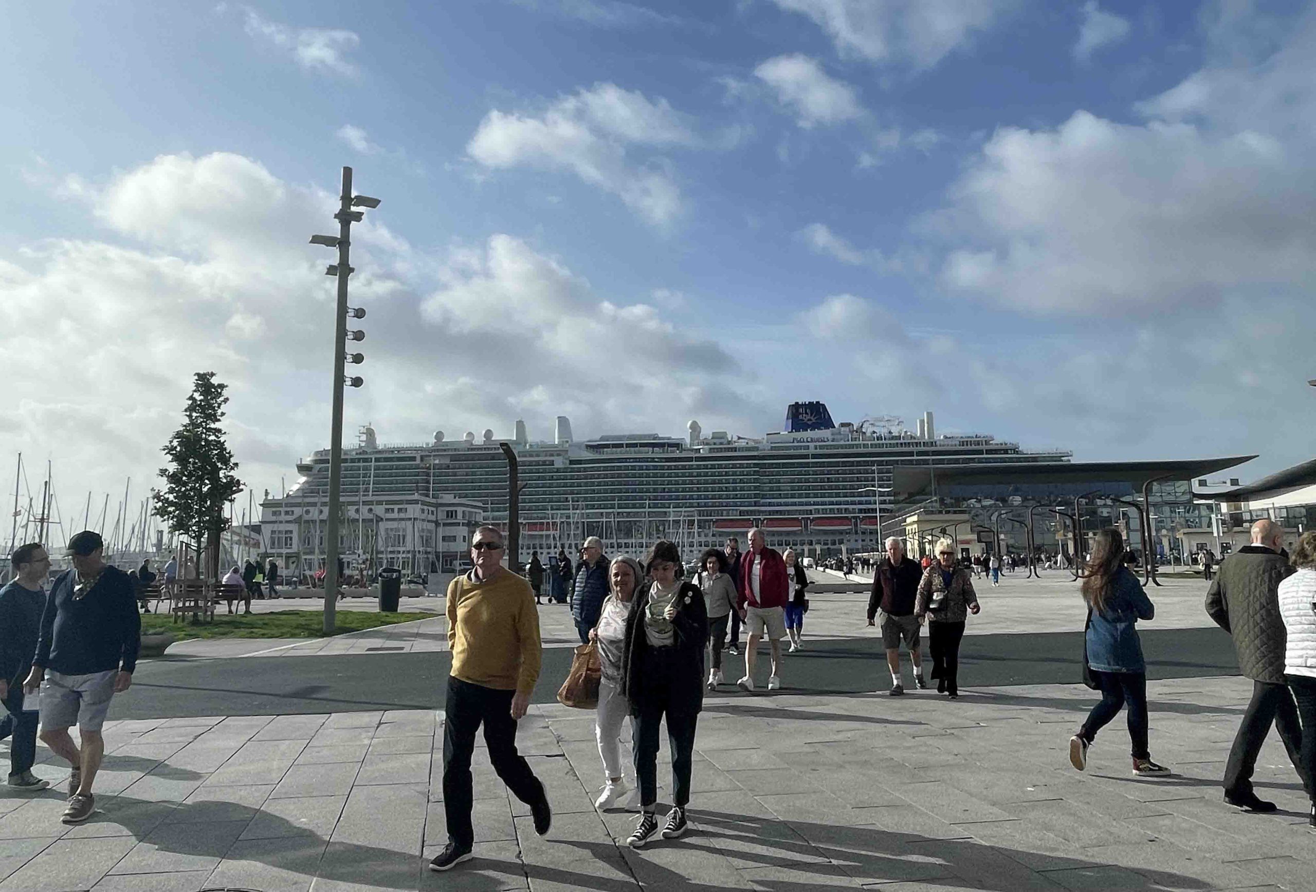 Satisfacción generalizada entre los cruceristas que visitan A Coruña