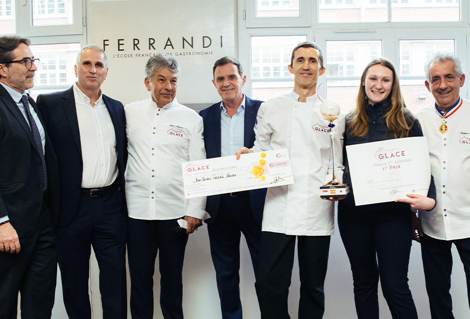 El director del “Área Doce” de Comercial Reyvi vence en el Trophées de la Glace 2024 de París