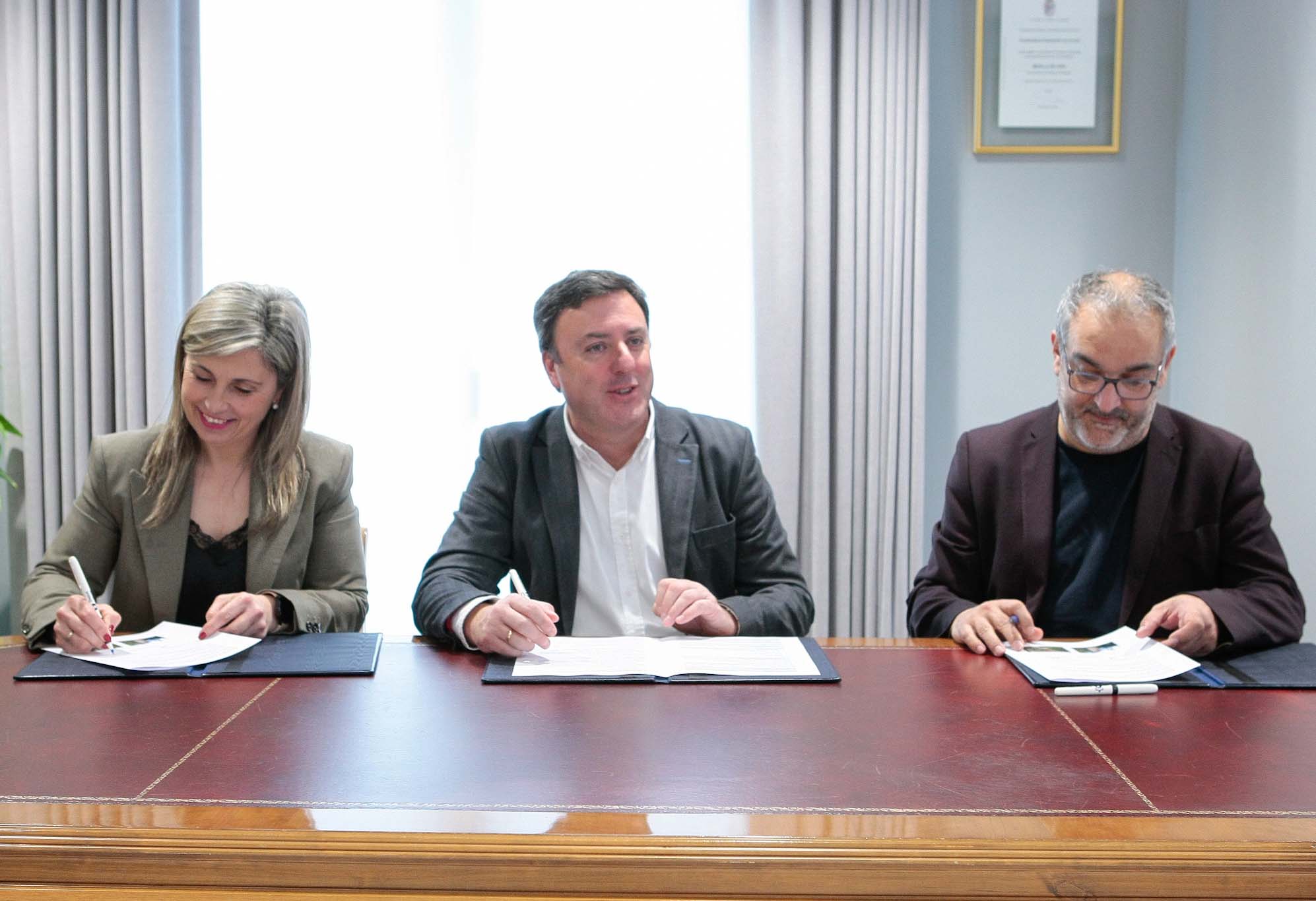 Vimianzo recibe 120.000 euros para la gestión del Castillo y los Batans do Mosquetín