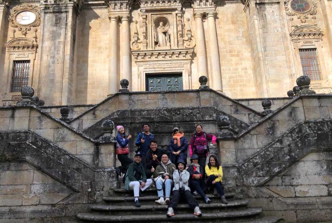 La Xunta trae a divulgadores chinos para que conozcan el Camino de Santiago