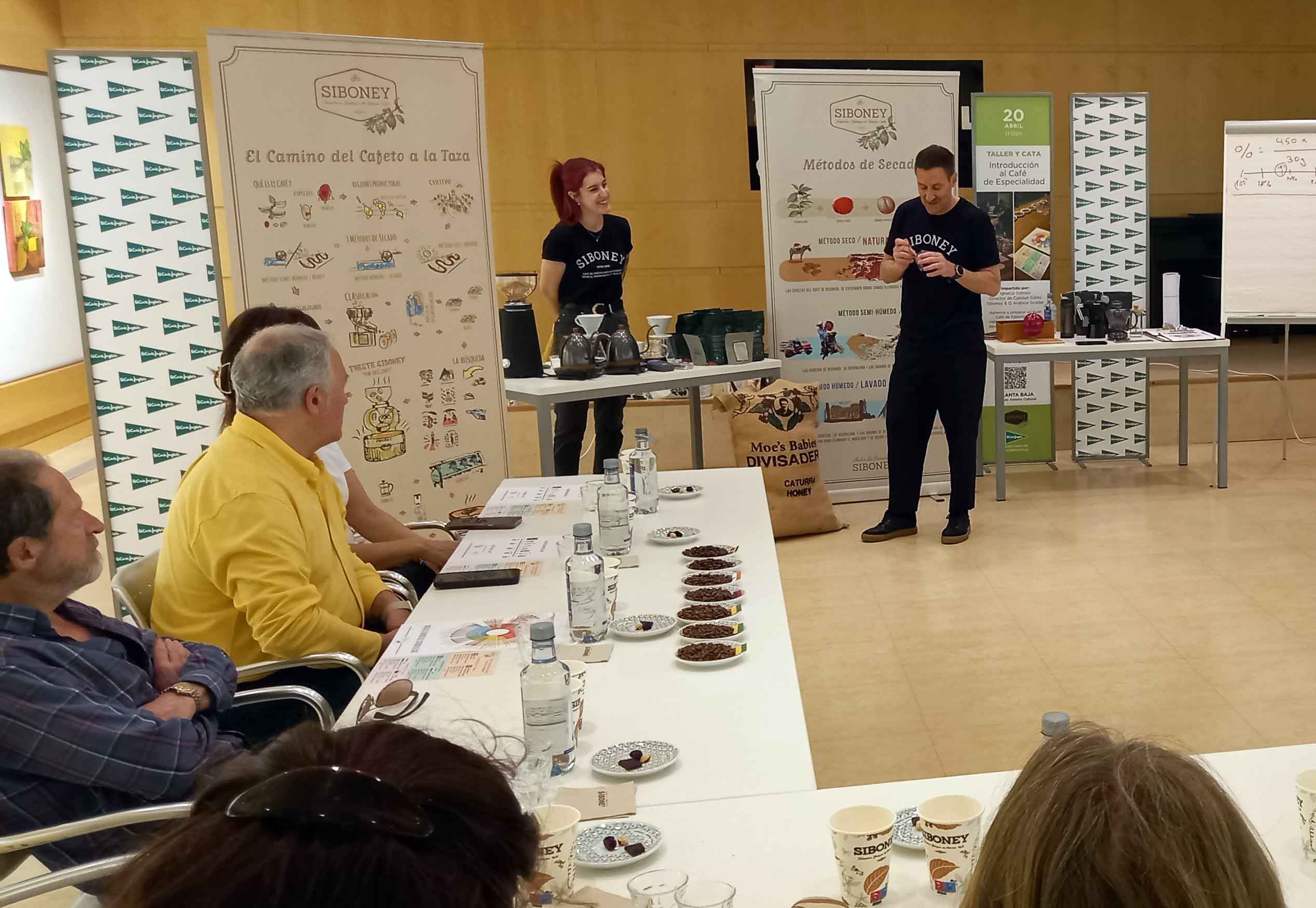 Taller de introducción al café de Especialidad con Cafés Siboney