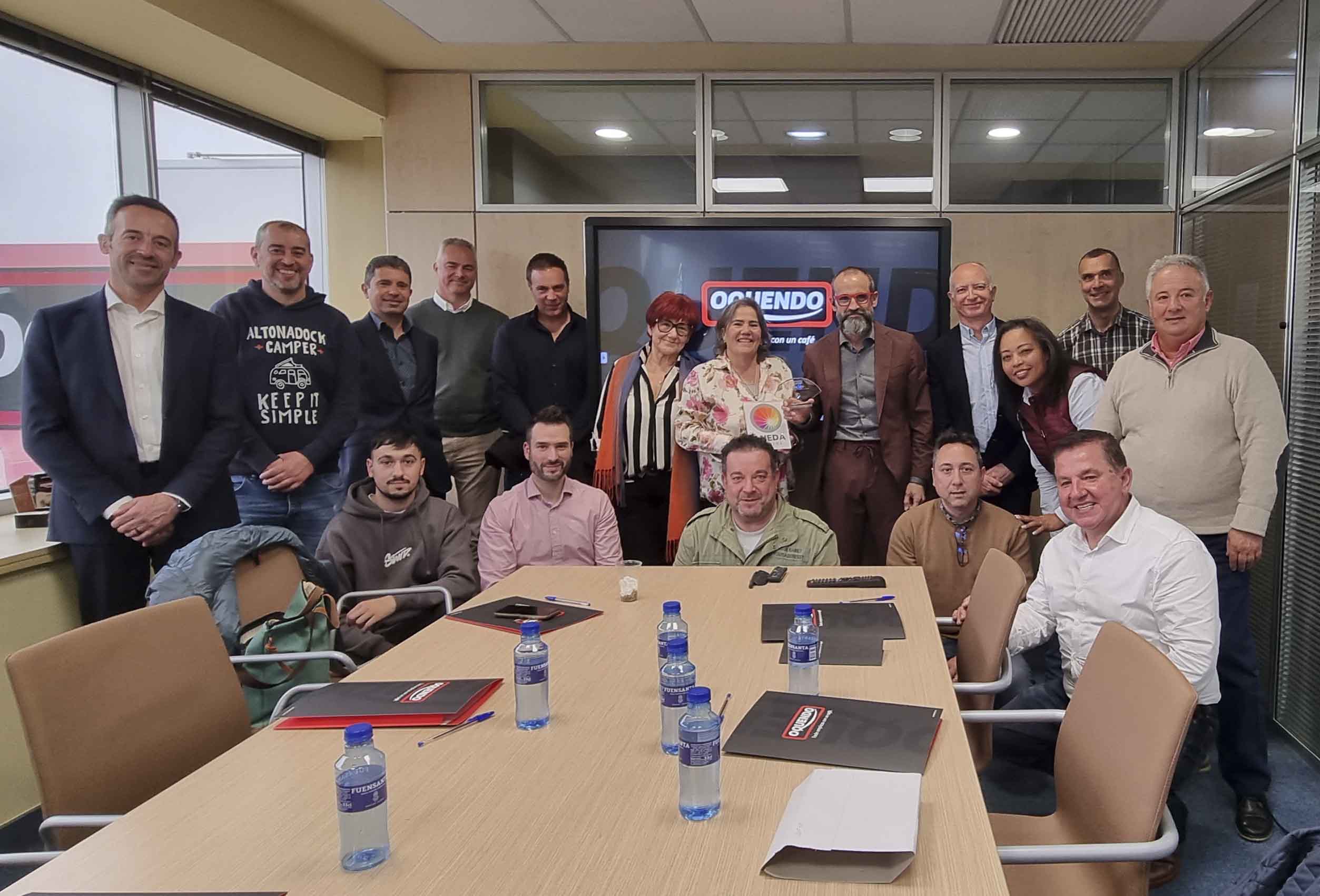 Cafés Oquendo acoge un encuentro de las empresas asturianas integradas en ANEDA