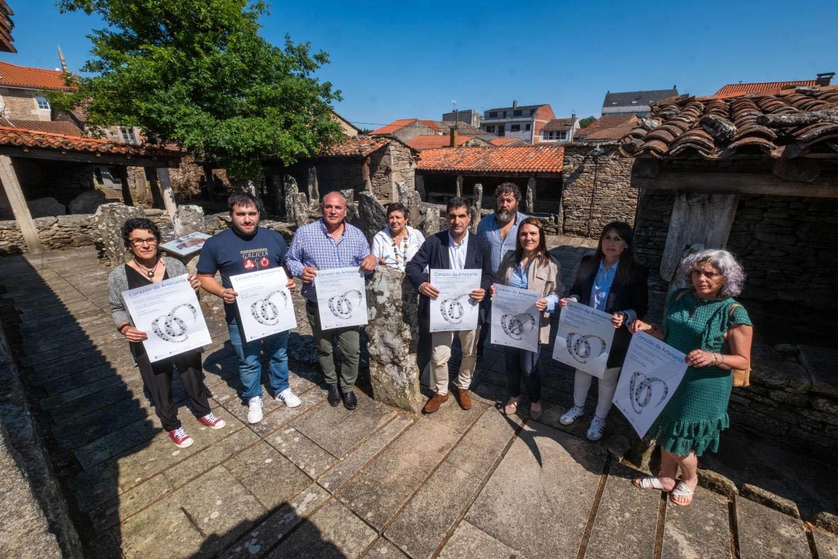 La artesanía, la gastronomía y la música se dan cita en los Pendellos de Agolada