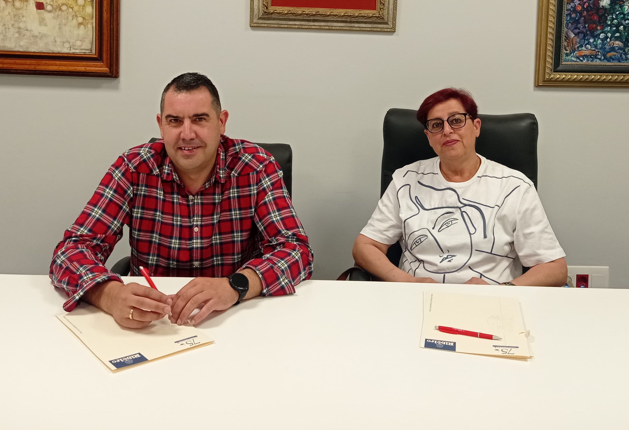 El pleno del CRDO Ribeiro da la presidencia a Concha Iglesias