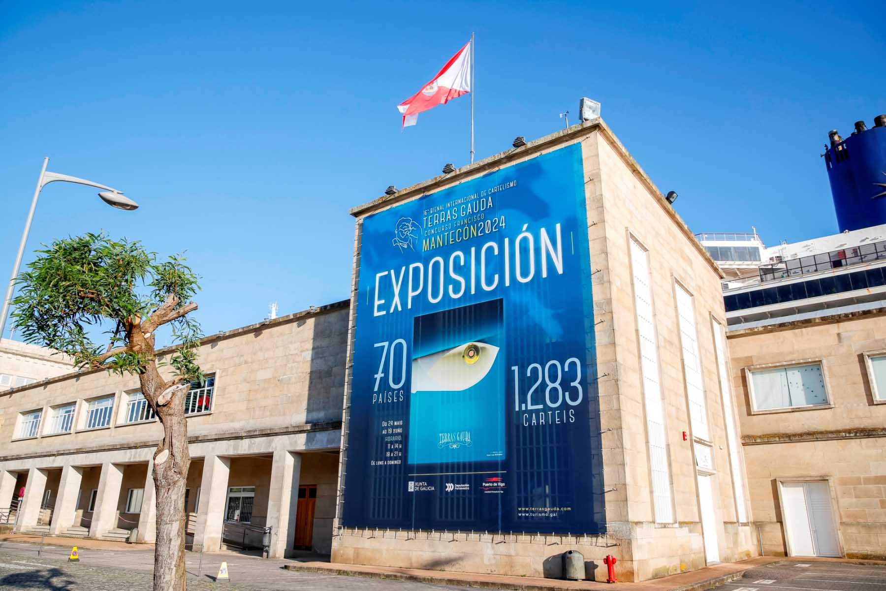Últimos días para visitar la muestra de cartelismo de Terras Gauda