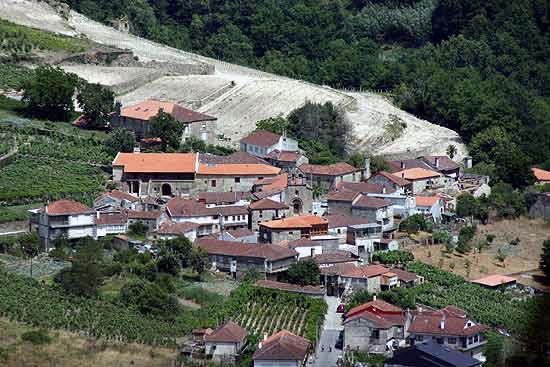 El Gobierno destina 8,6 millones de euros a Galicia para financiar cuatro proyectos de mejora del Patrimonio Histórico con uso turístico