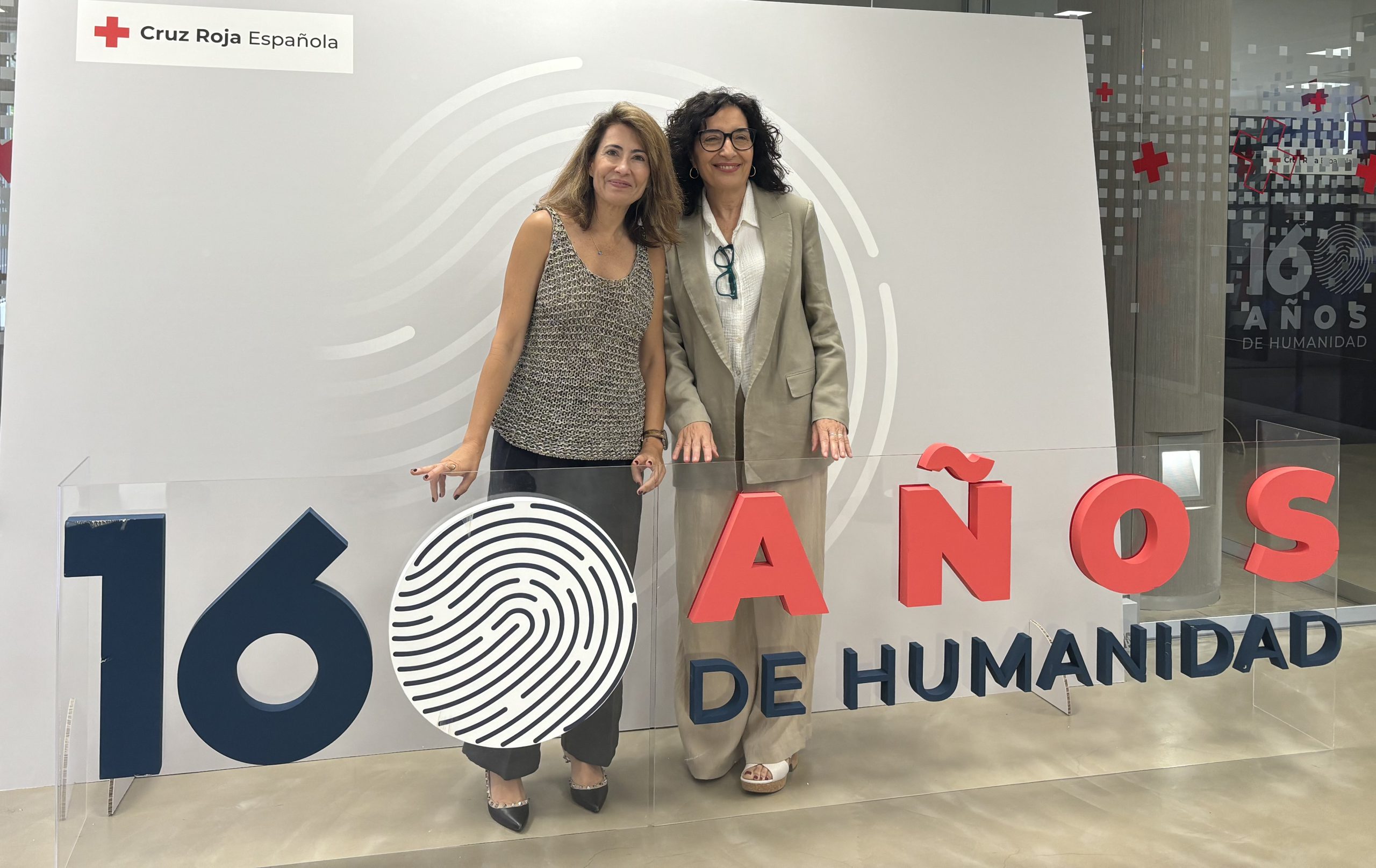 Paradores y Cruz Roja acuerdan la inserción laboral de personas en situación de vulnerabilidad