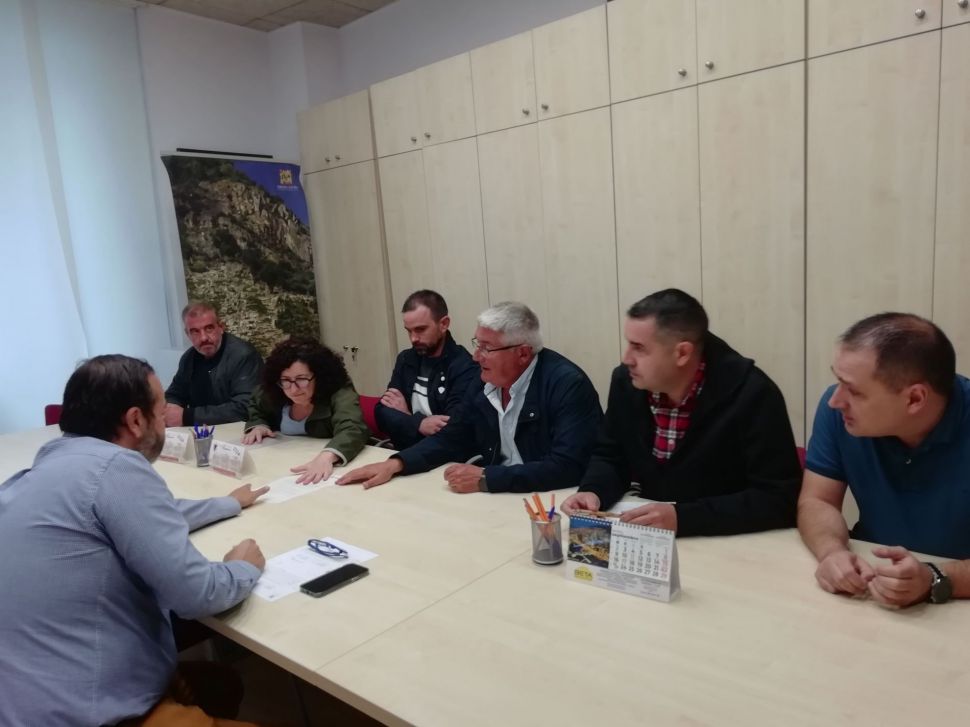 Presentan un paquete de medidas urgentes al Consello Regulador Ribeira Sacra