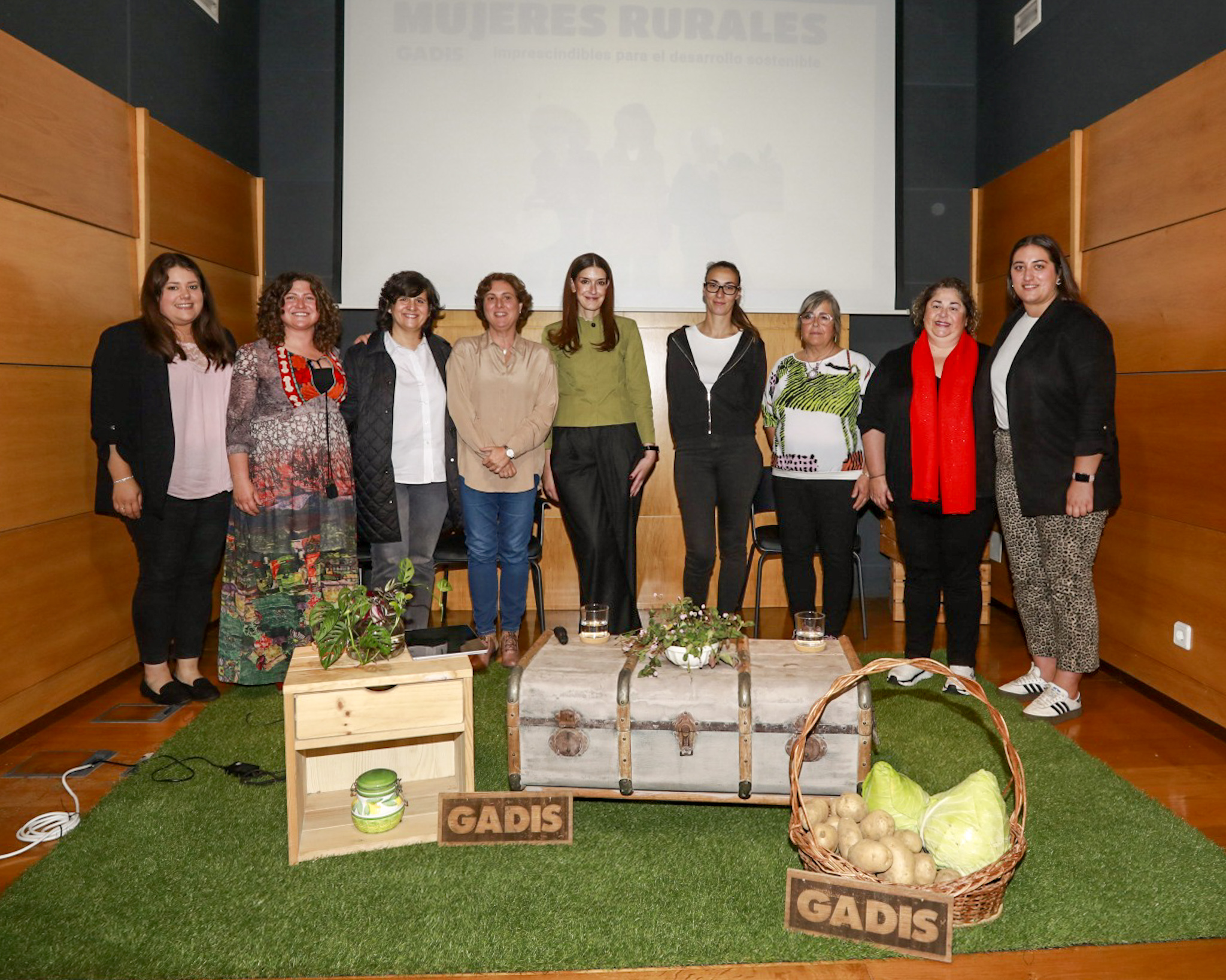Gadis reafirma su compromiso con el desarrollo de las mujeres del rural gallego