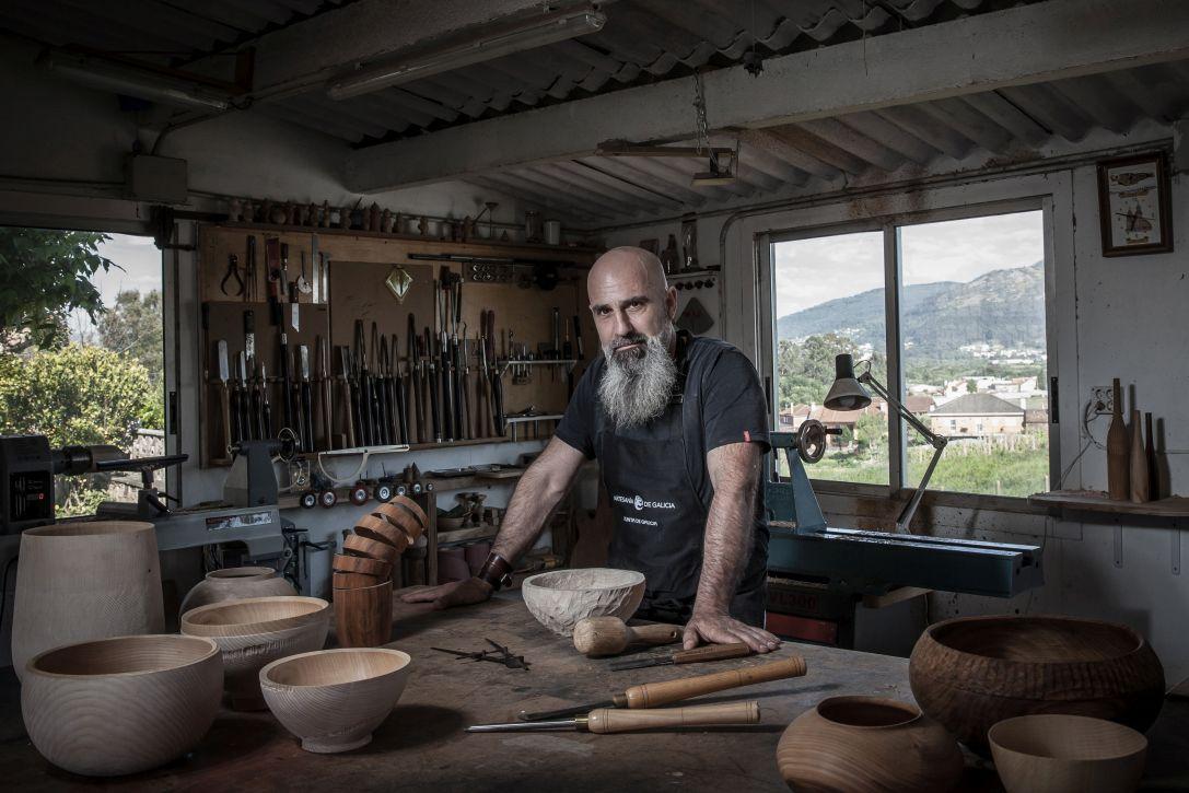 Dos artesanos gallegos, finalistas a los XVII Premios Nacionales de Artesanía 2024