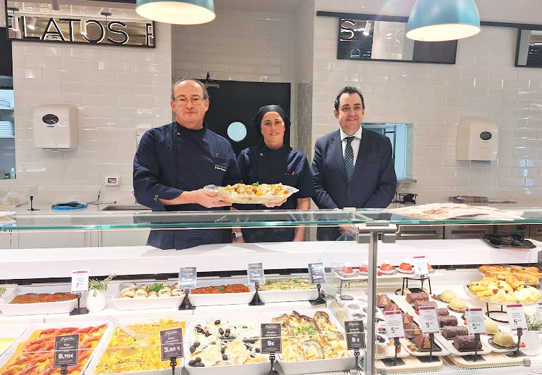 El Corte Inglés de Vigo apuesta por una “cocina abierta” en su espacio de Platos Preparados