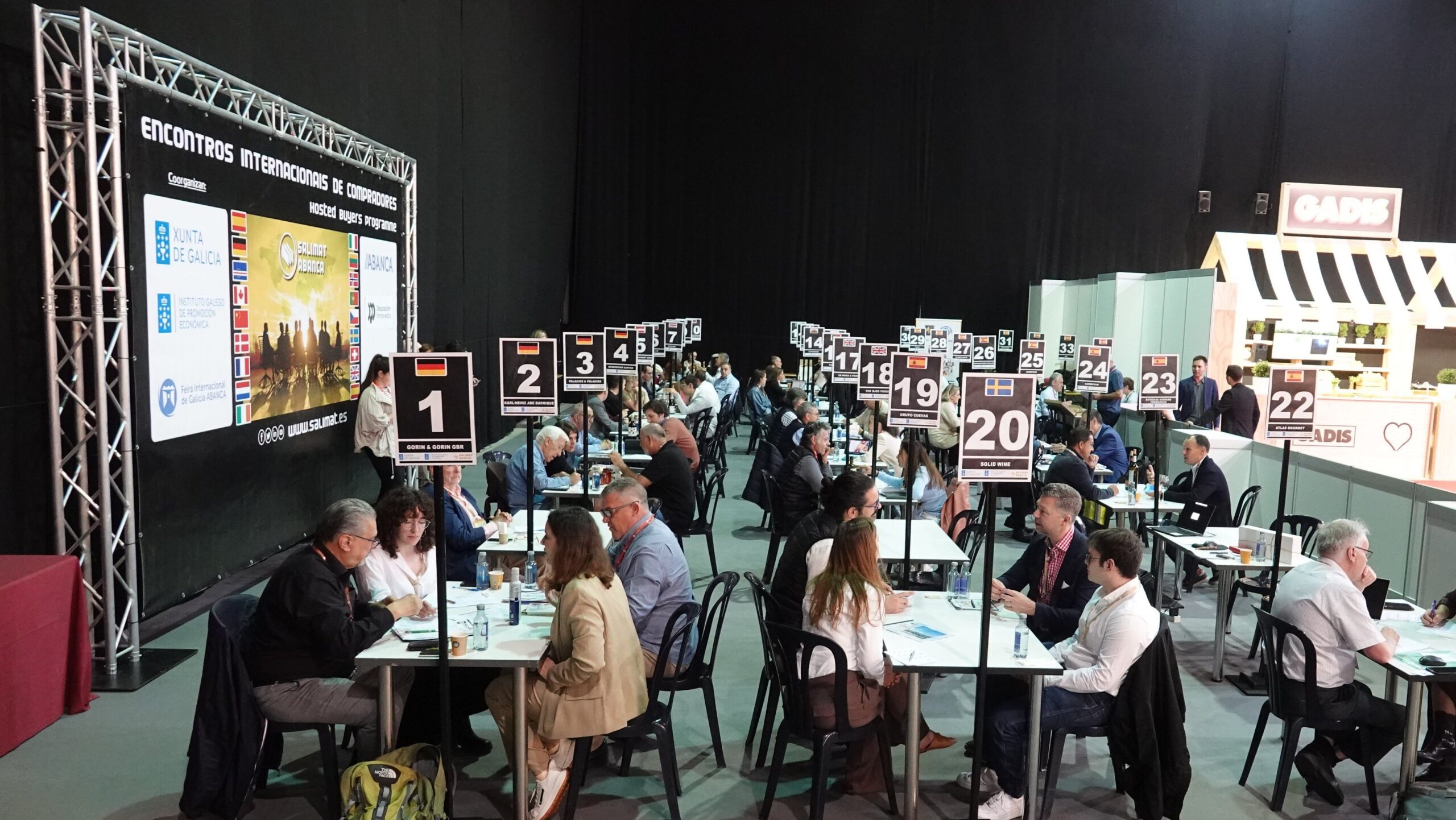 Las mesas de negocio funcionan en Salimat y Turexpo 