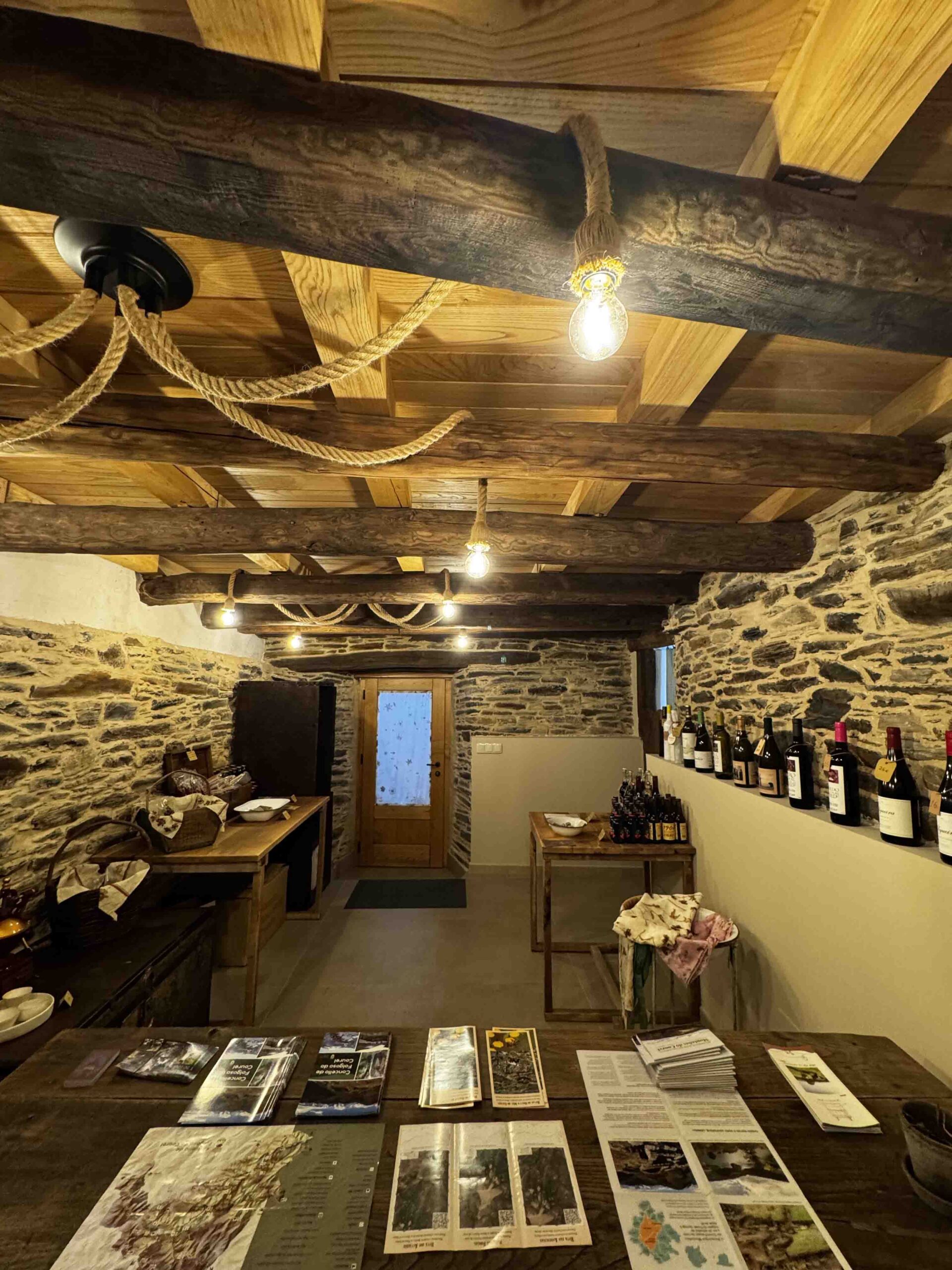 Lar da Cima incorpora una tienda de productos locales