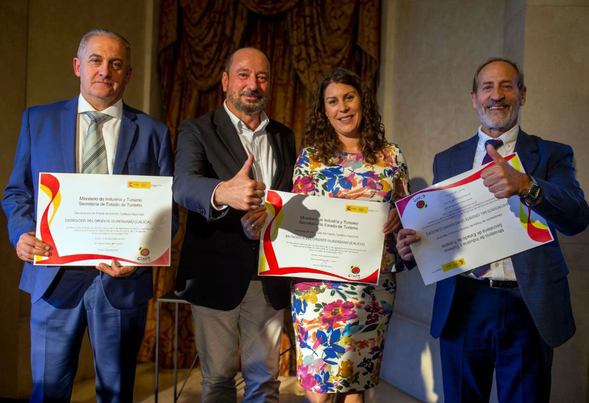 Los Entroidos do Oriente Ourensán recogen su reconocimiento como Fiesta de Interés Turístico Nacional