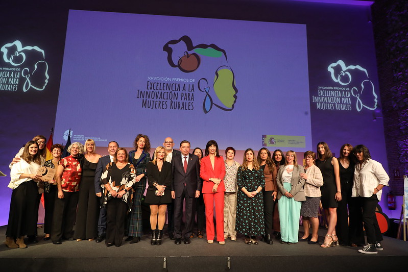 El Ministerio de Agricultura, Pesca y Alimentación otorga un premio honorífico a las mujeres cooperativistas del sector agroalimentario