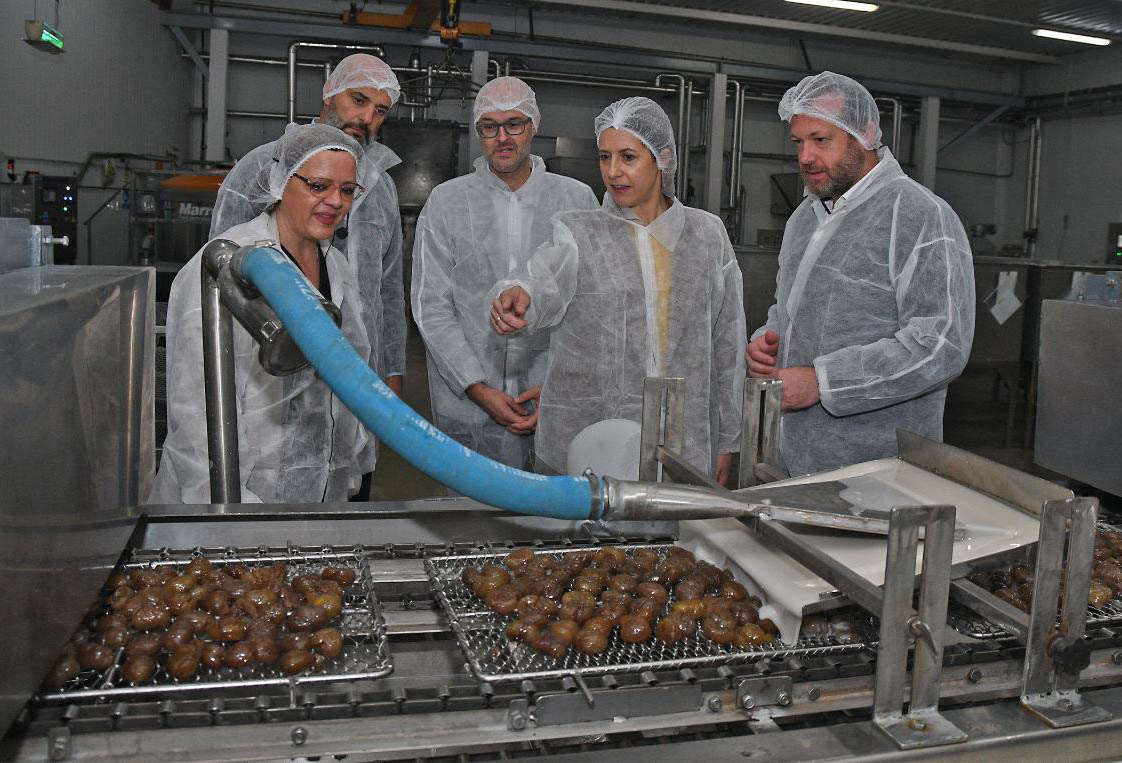 Medio Rural reconoce la apuesta de Cuevas Marrón Glacé por la innovación y la transformación agroalimentaria