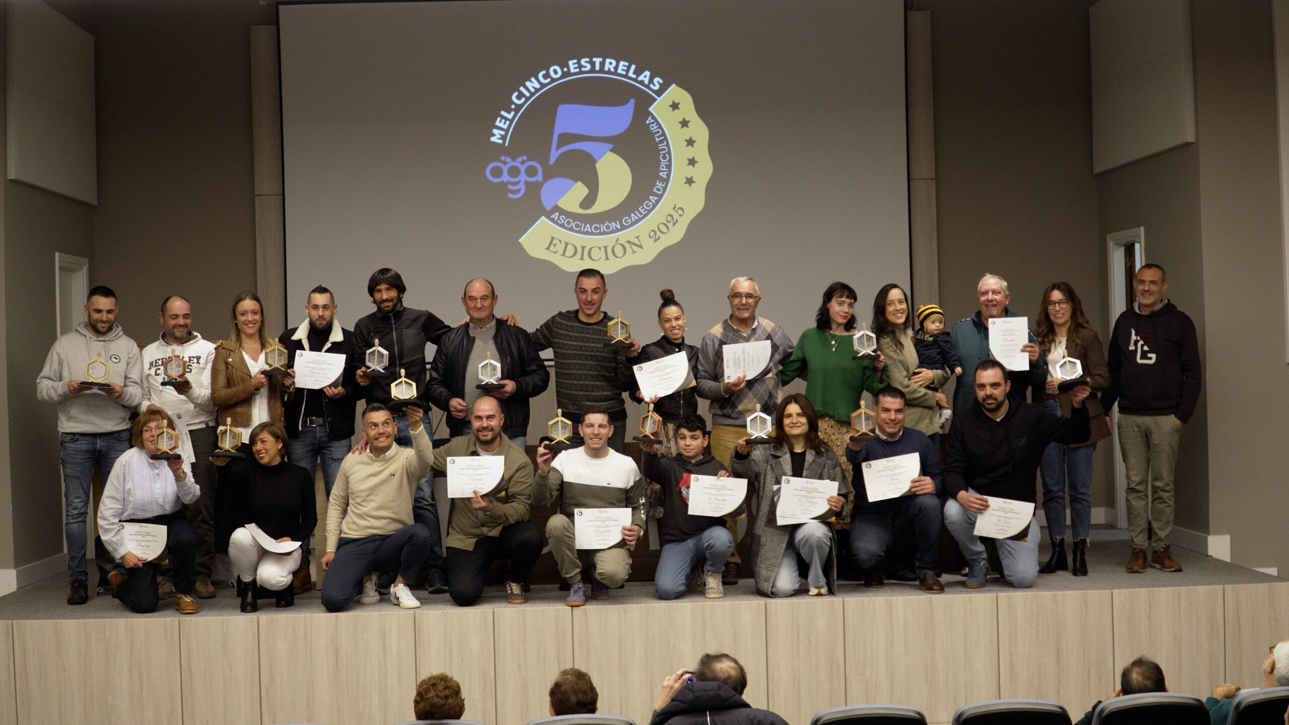 Aialma o Mel do Sor, entre los ganadores del concurso ‘Mel de 5 Estrellas 2025’