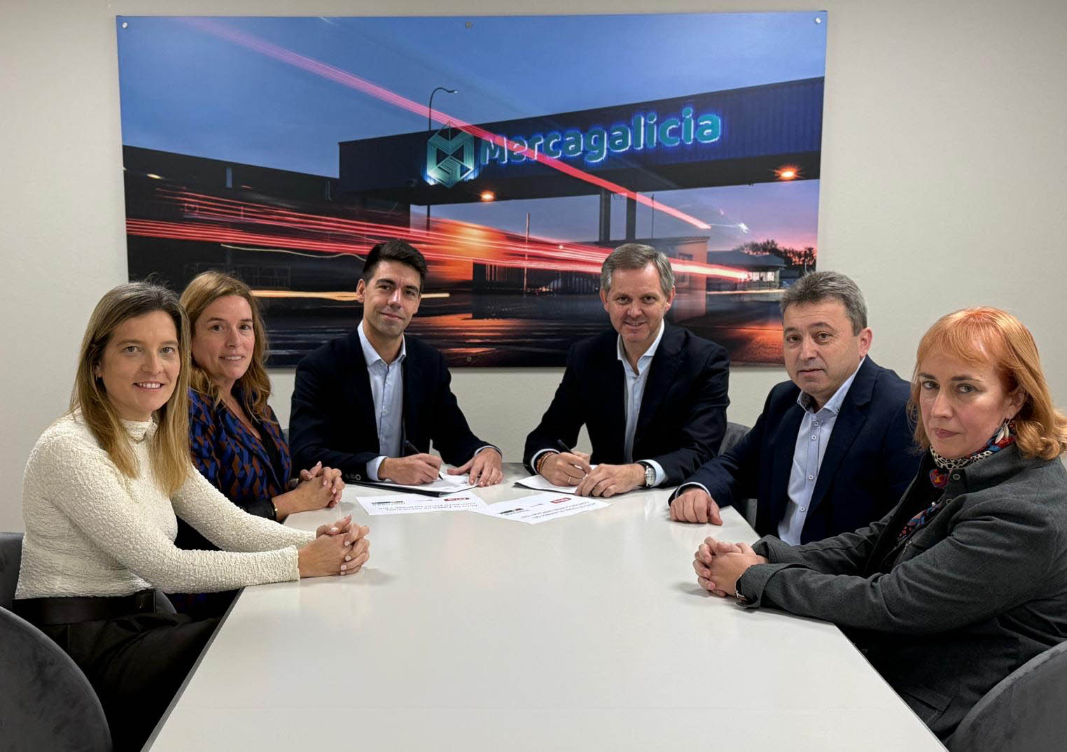 Mercasa y Dia renuevan su acuerdo para garantizar la presencia de la compañía en Mercagalicia hasta 2030