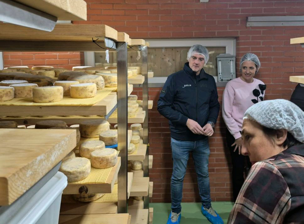 María José Gómez destaca el proyecto turístico de Airas Moniz como elemento dinamizador del rural