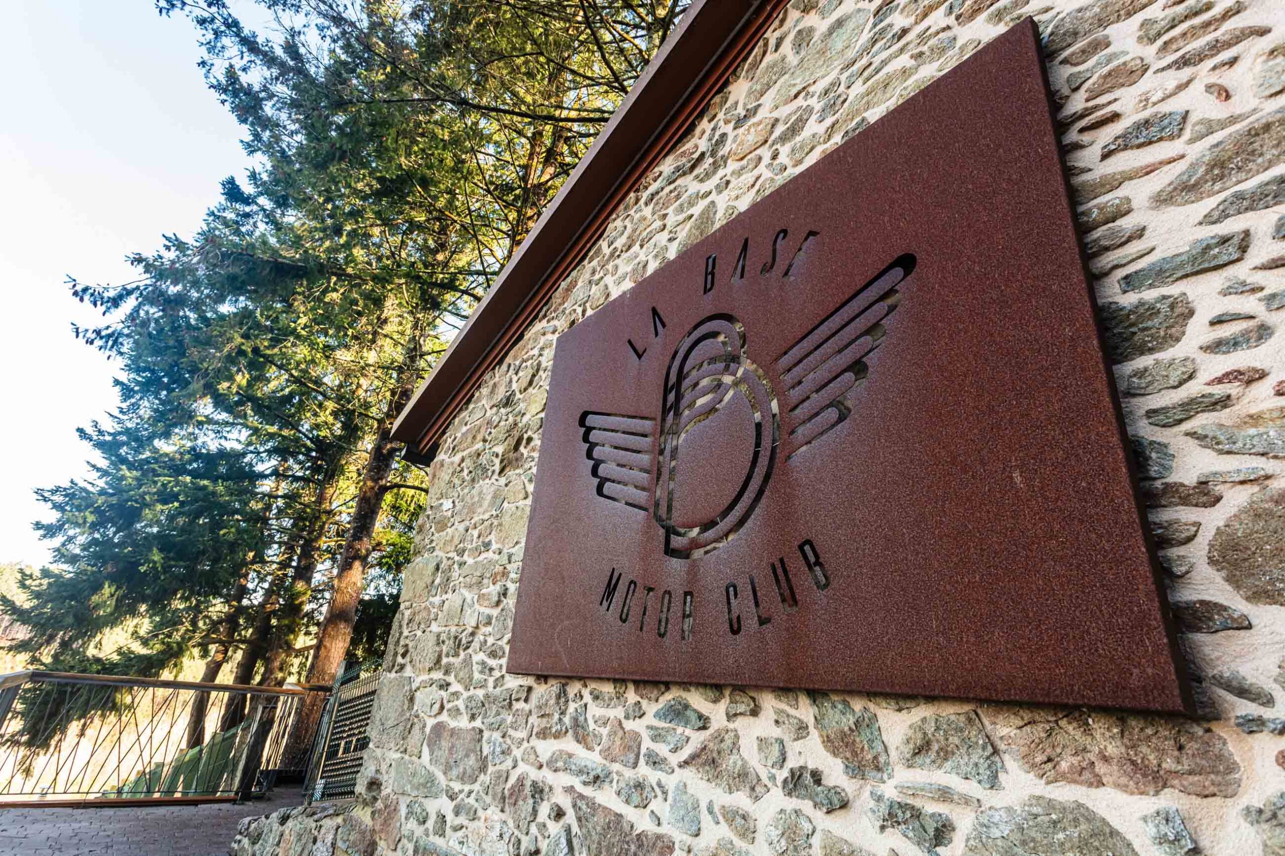 Nace en Carballo el Asador La Base 