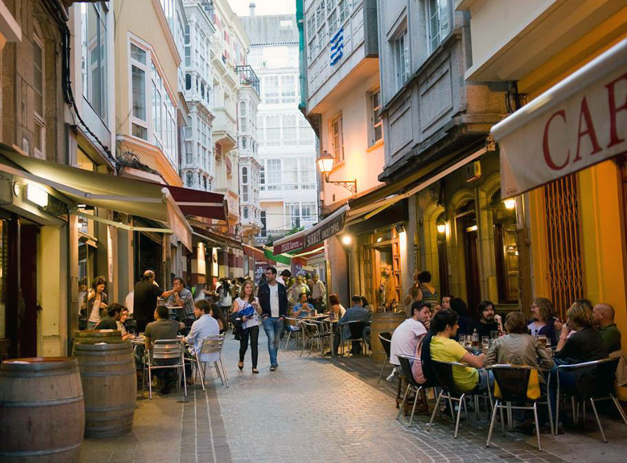 A Coruña aprueba la nueva ordenanza de terrazas