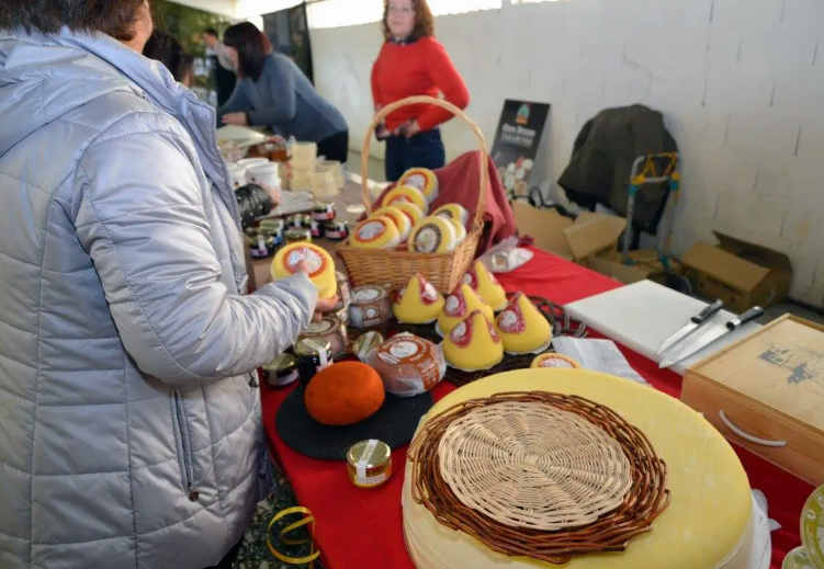Moeche se prepara para la celebración de la VIII Feira do Queixo
