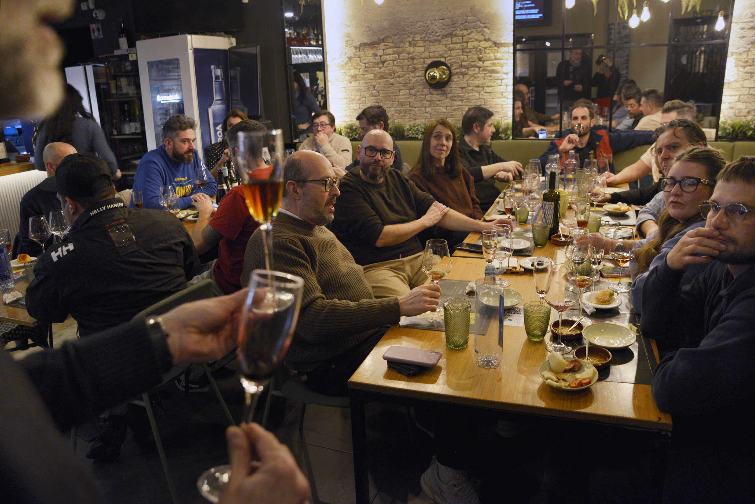 Cata de vinos argentinos en el Cuatro Lunas de Ourense