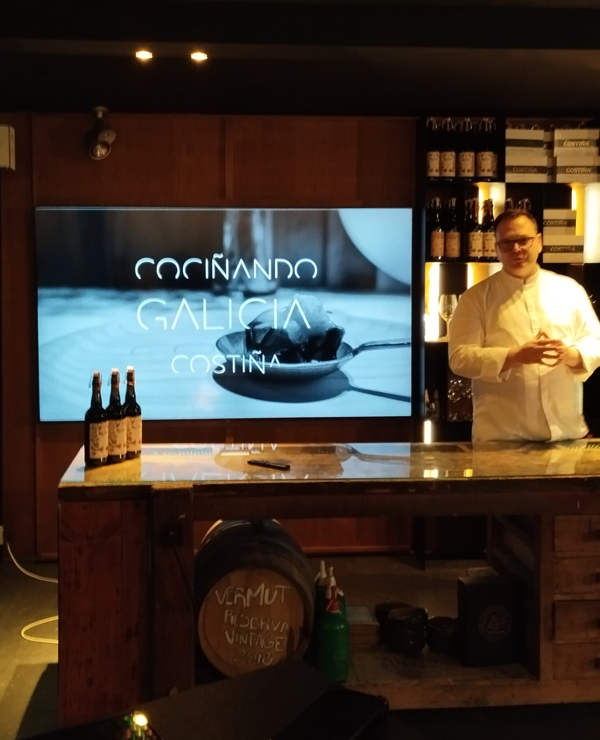 El chef Manuel Costiña acercará a Galicia una veintena de estrellas Michelin