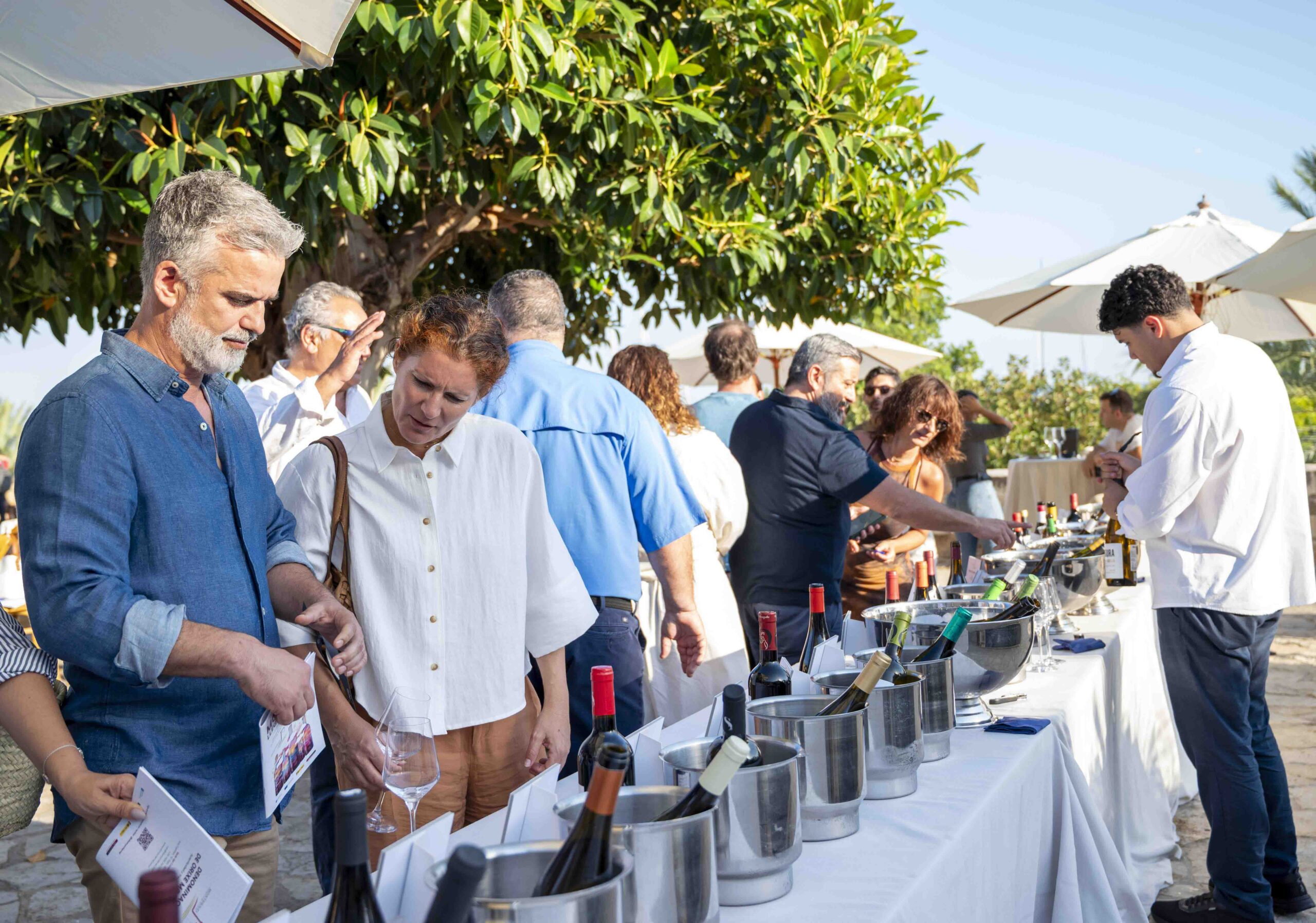 Mallorca se rinde ante los vinos de la DO Monterrei en un showroom profesional