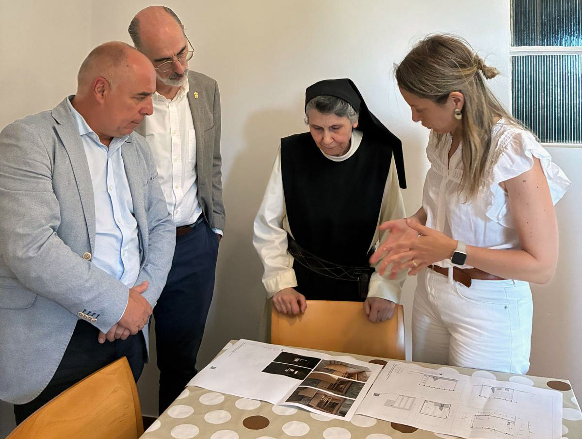 La Deputación de Pontevedra abre un punto de información turística en el Monasterio de Armenteira